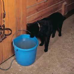 API 20 Quart Heated Flat Back Bucket -Cashel Company Shop 20FB 3